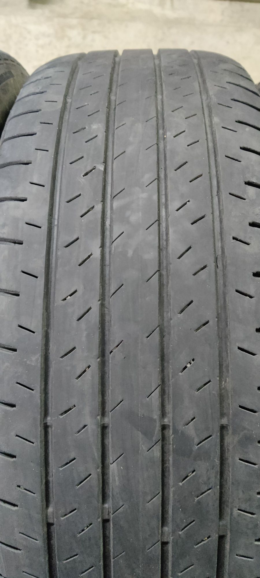 Bridgestone 225/65 r18 літо