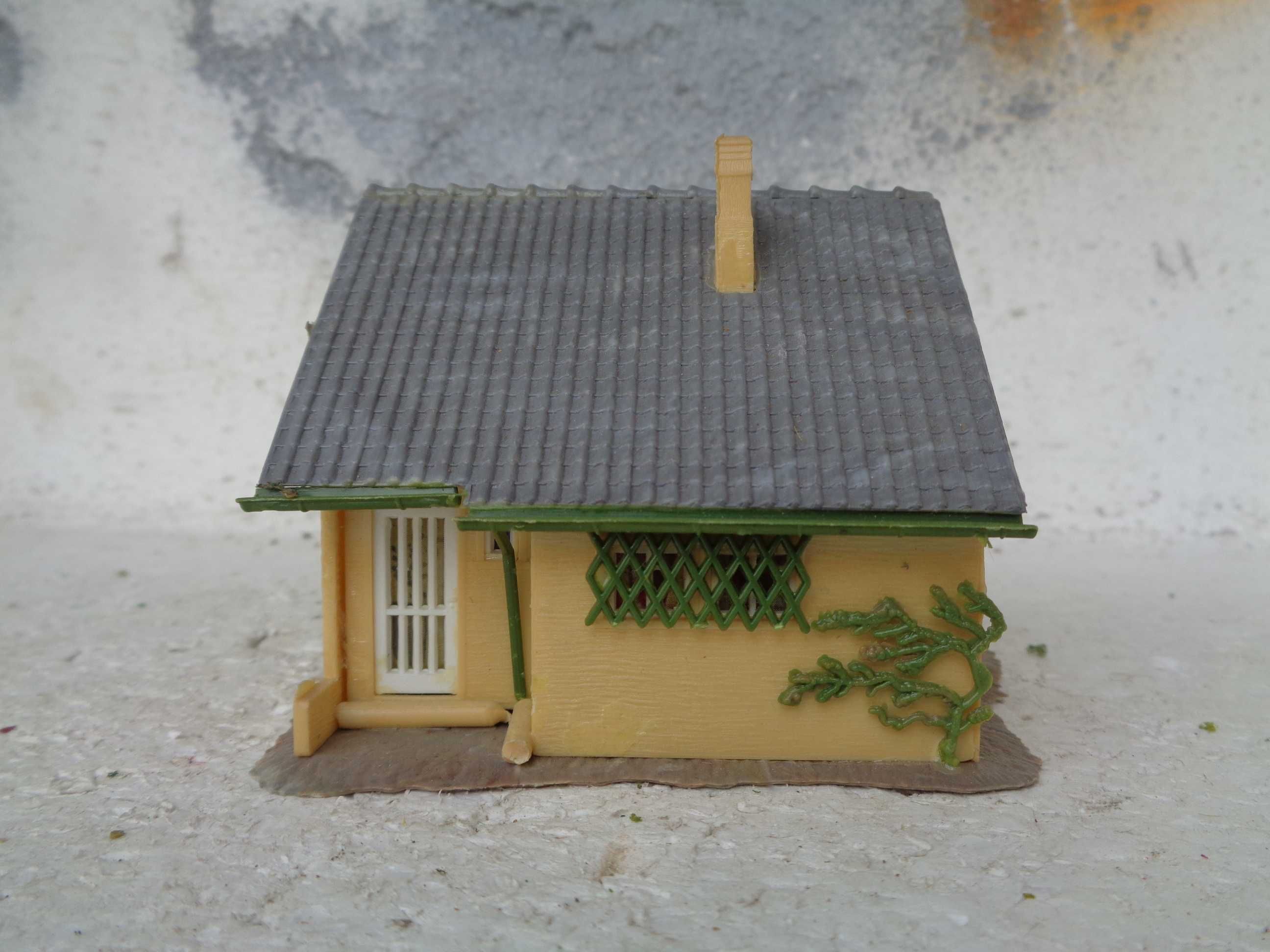1:87 Faller Casa de campo estilo francês