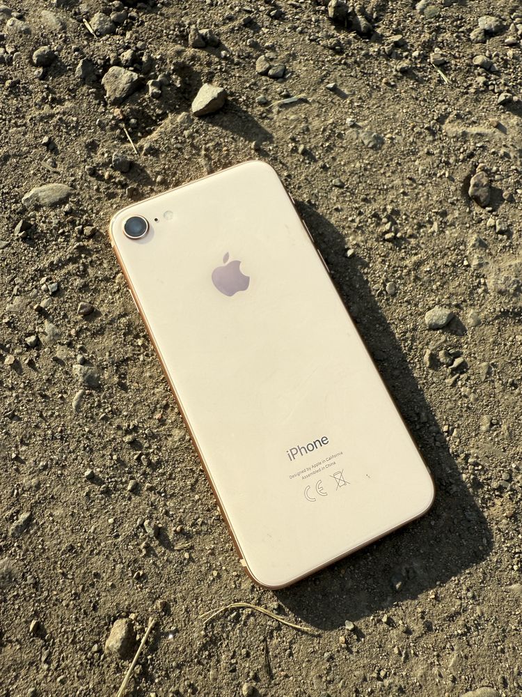 iPhone 8 64 GB *kondycja 81%*