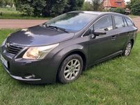 Toyota Avensis 1.8 Benzyna 147KM Sol, HAK, Super Stan! Godne Polecenia