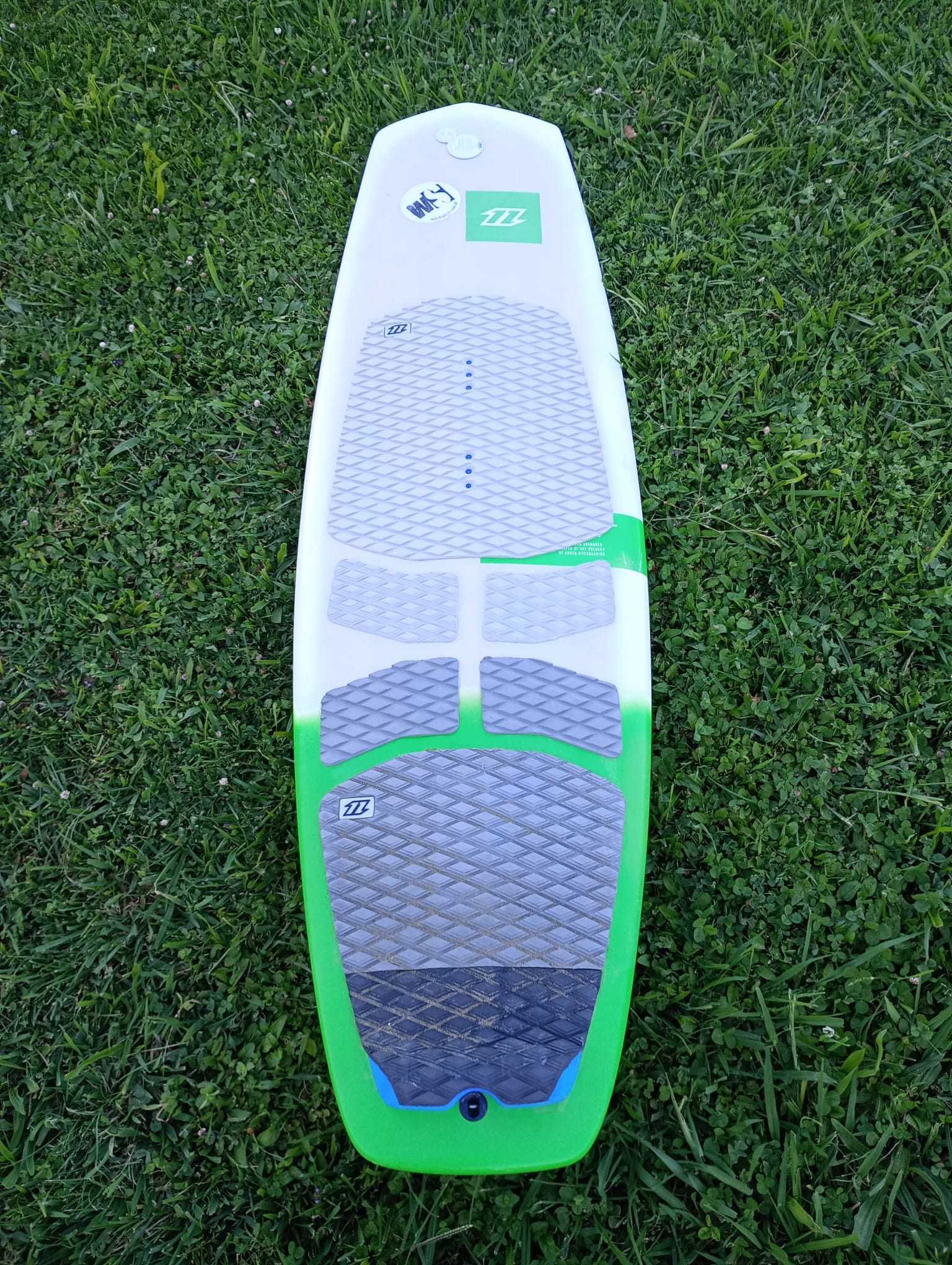 For Sale: High-Performance Kitesurf Board - NKB (DUOTONE) PRO CSC 5’5”