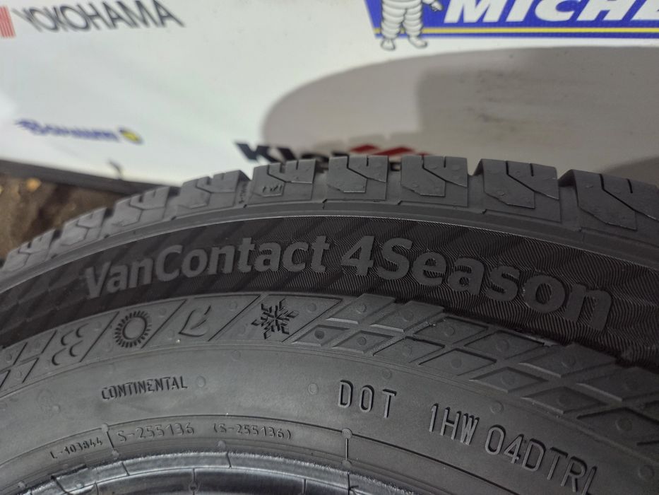 Шини зимові 215 65 16c Continental 7мм!!!