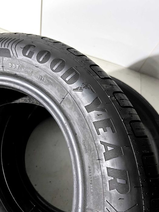Pneus Goodyear Efficient Grip Performance - 195/65/15 - Como NOVOS