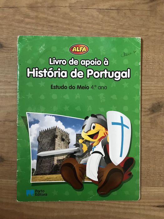 Livros de fichas e manuais escolares