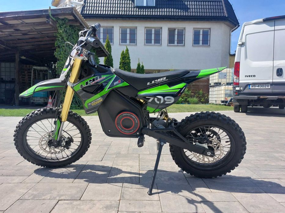 E-cross ASIX -709 /1100W