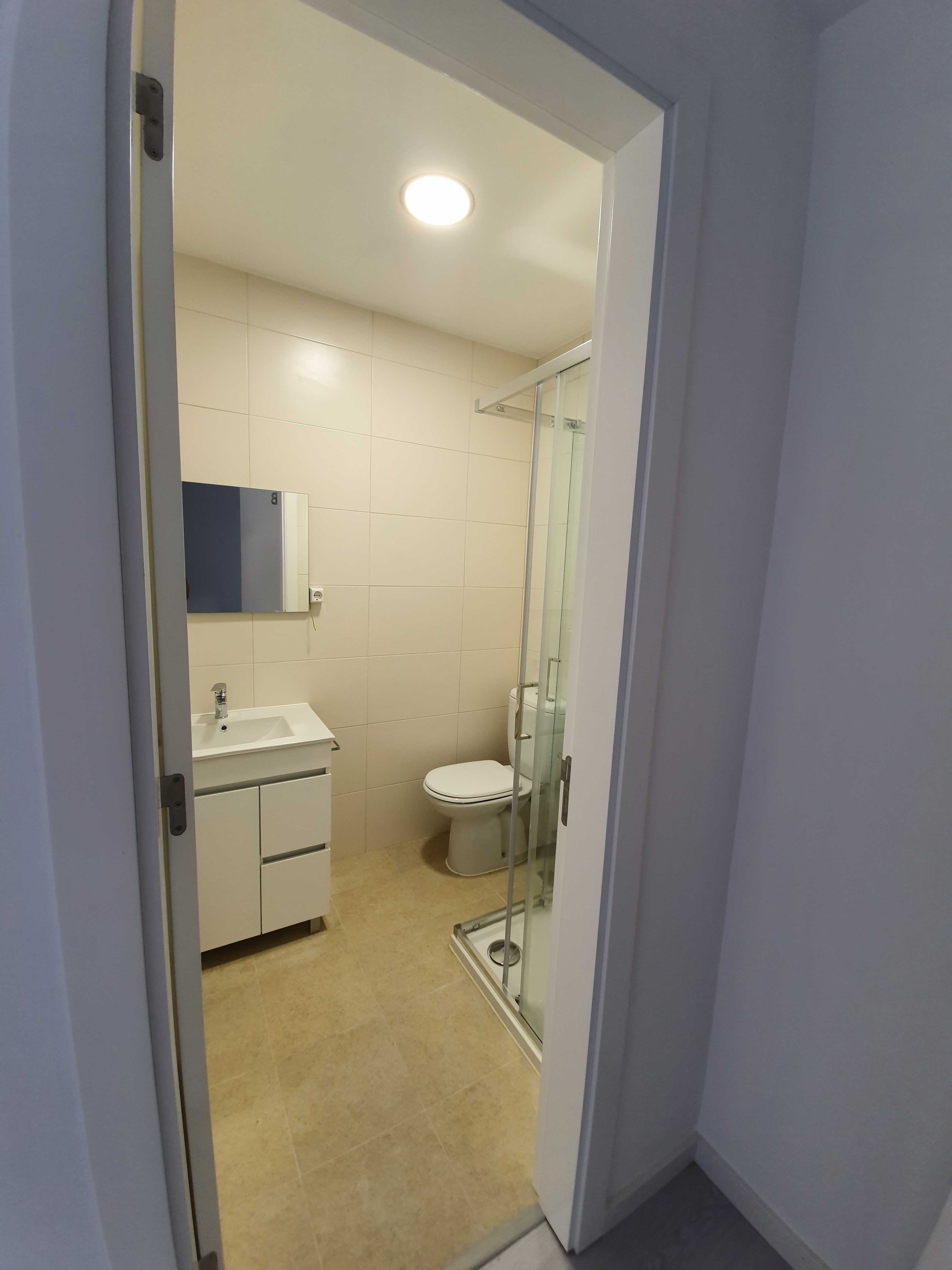 Aluga-se Apartamento T2 Leiria - em frente Parque do Avião