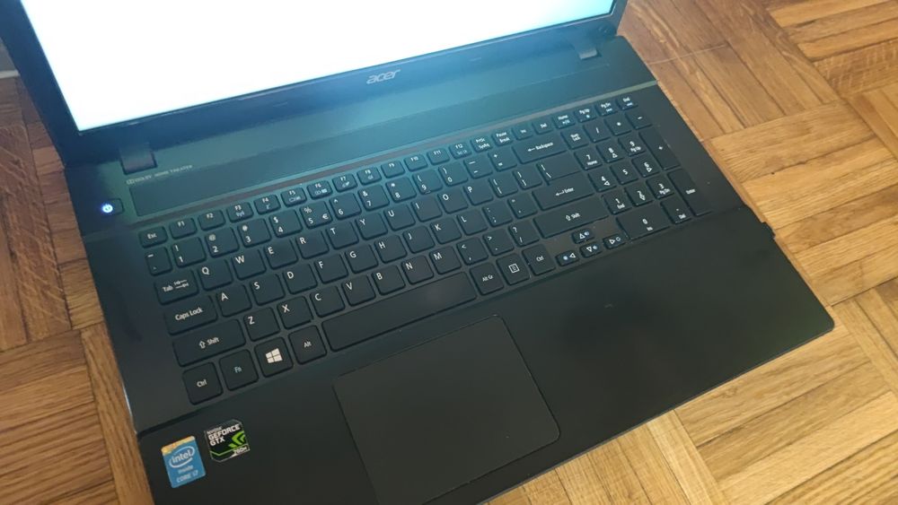 Acer v3 772g i7 4702 , gtx 760 2gb, 7h na baterii