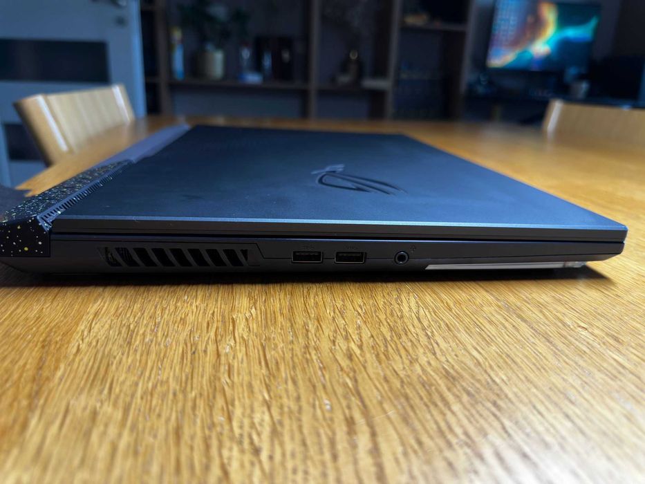ASUS ROG Strix G17 (2022)  RTX3070Ti 240Hz