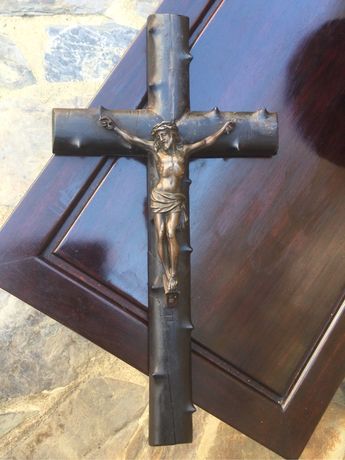 Crucifixo Madeira Cristo bronze Séc XIX 35 cm