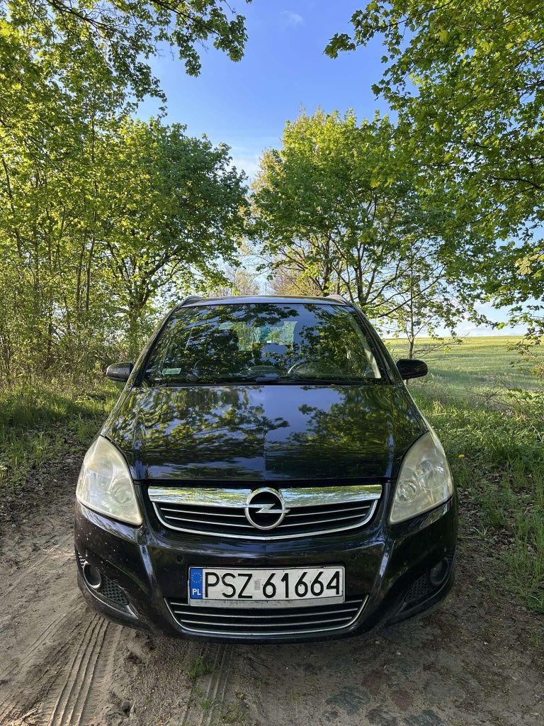 Opel Zafira 1.9 cdti Zamiana
