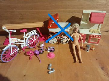 Zestaw starych zabawek lalka Barbie akcesoria rower wózek kuchnia