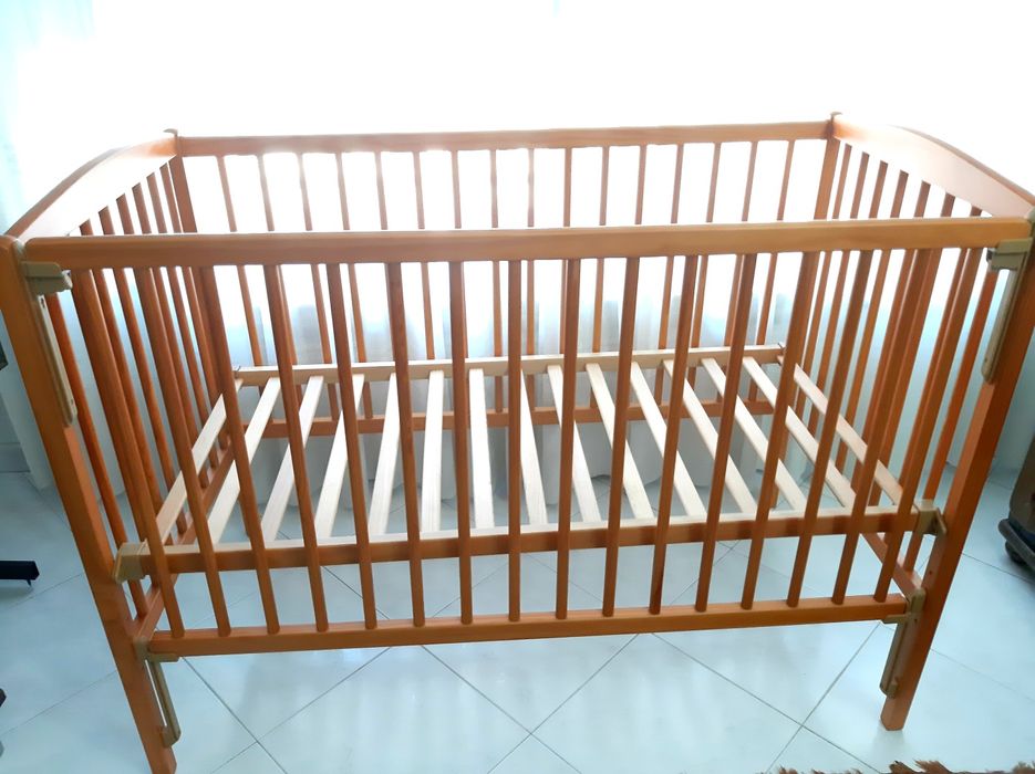Berço em Madeira