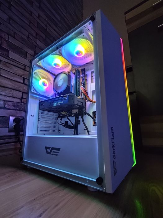 Komputer gamingowy jak nowy