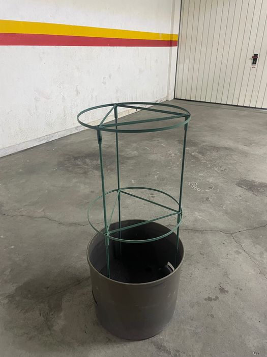 9 vasos com suportes (conjunto)