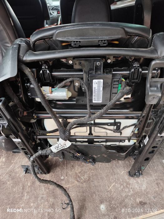 Fotele skórzane z airbag 5 sztuk