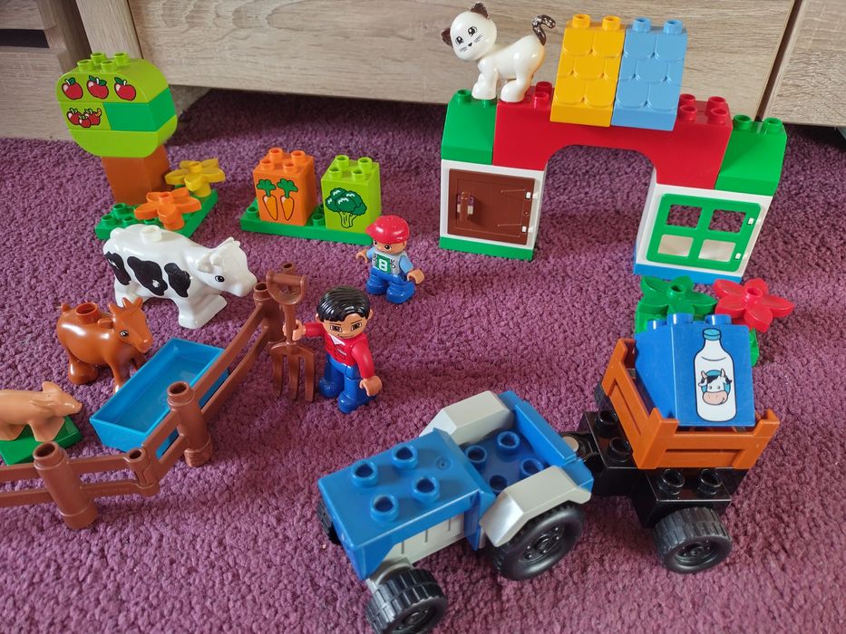 Traktor z przyczepą farma LEGO Duplo