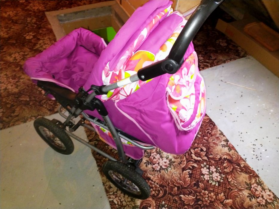 Wózek dziecięcy używany