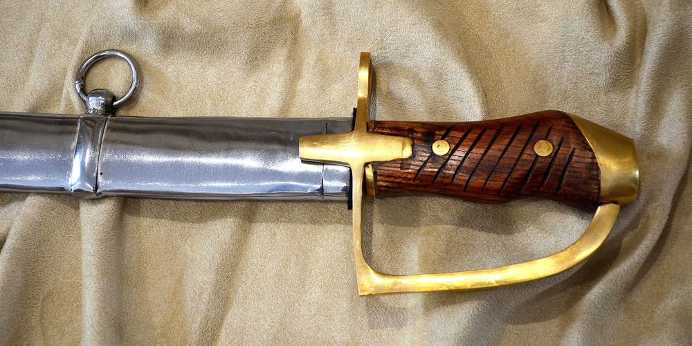 Replika broni szabla wz 1934 z pochwą, Ludwikówka, grawer jednostronny