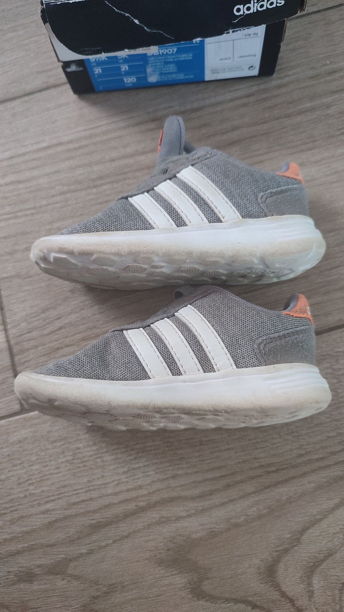 Adidaski Adidas szare r. 22