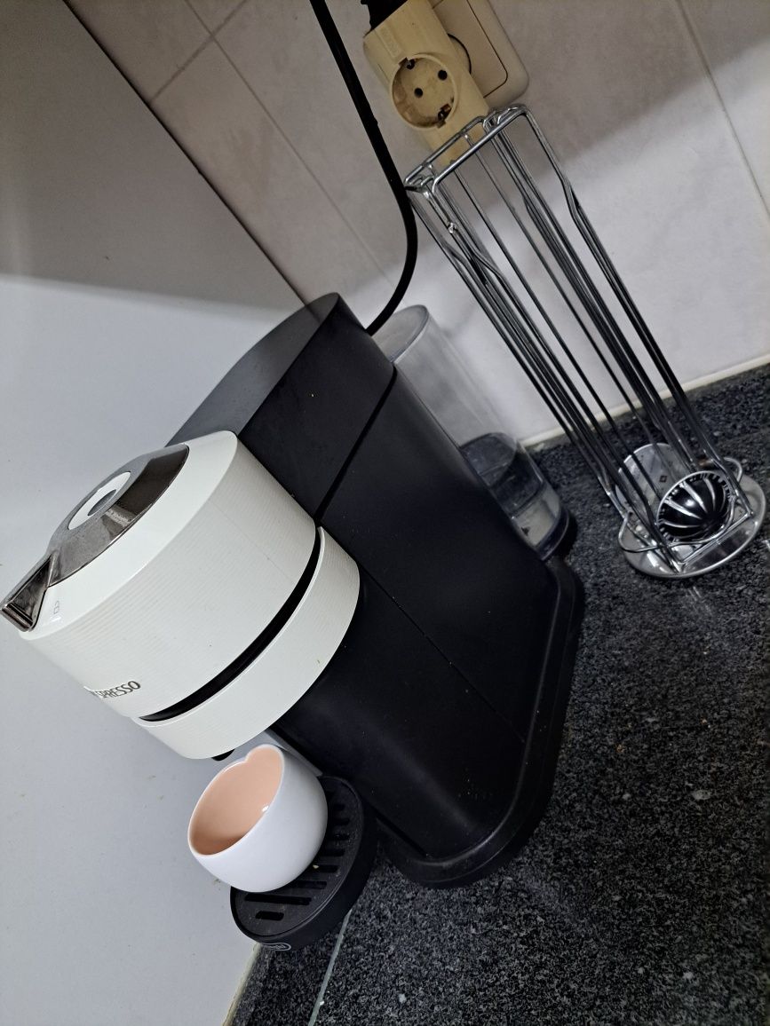 Máquina de café nespresso