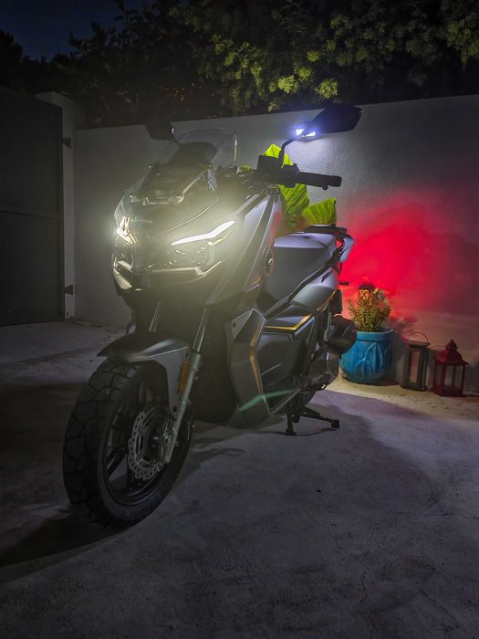 Scooter QJ 125 como NOVA c/garantia 6 anos