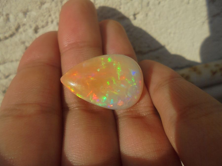 certyfikat duży naturalny opal etiopski 11.43 ct