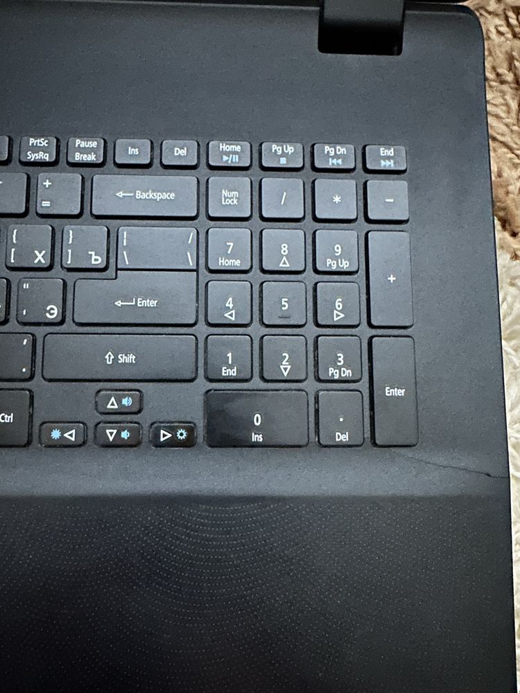 Ноутбук Acer ES1-711