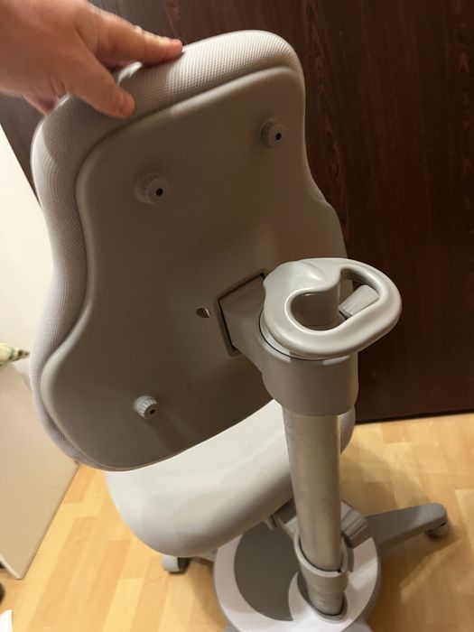 Krzesło ergonomiczne dla dziecka Fun Desk Bravo Grey