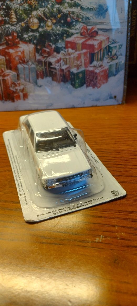 3 modele toyota Corolla E70 skala 1: 43
