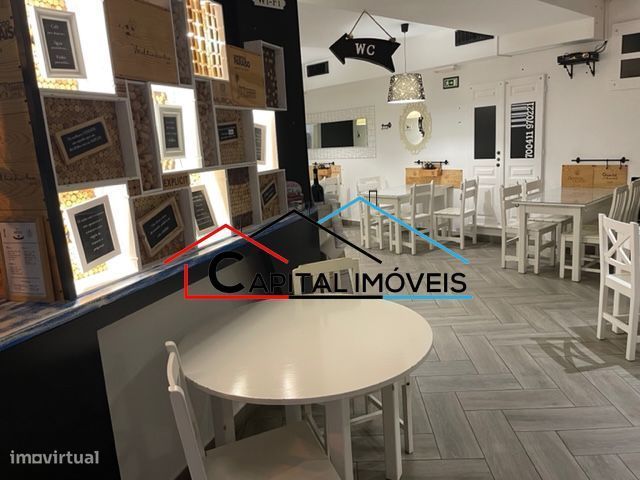 Hamburgueria em pleno funcionamento e excelente localização !