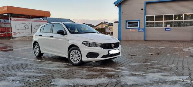 Fiat Tipo**1.4**2019**Mały przebieg