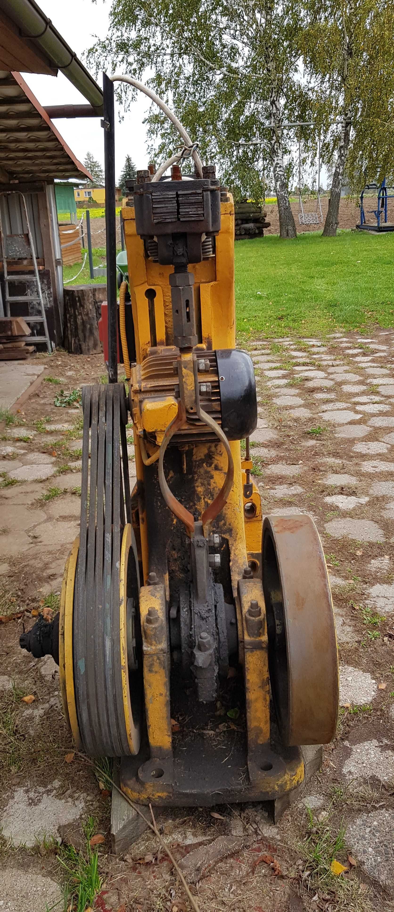 Młot kowalski resorowy MR 80