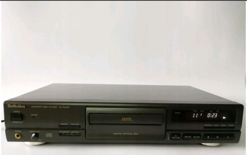 Technics SA - EX 140, CD SL - PG 490, Tuner ST - G 470
 technics SA -