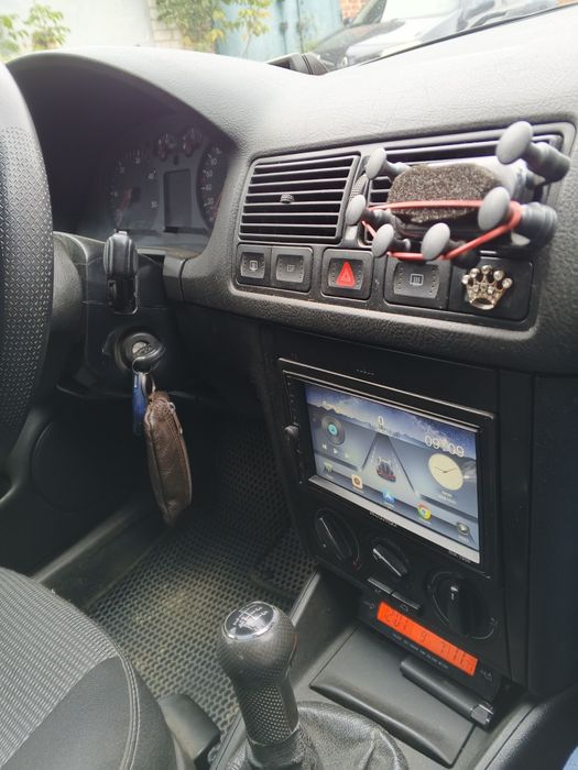 Volkswagen Golf 4