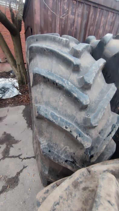 Шини бу бв вживані 710/70R42 710/75R42