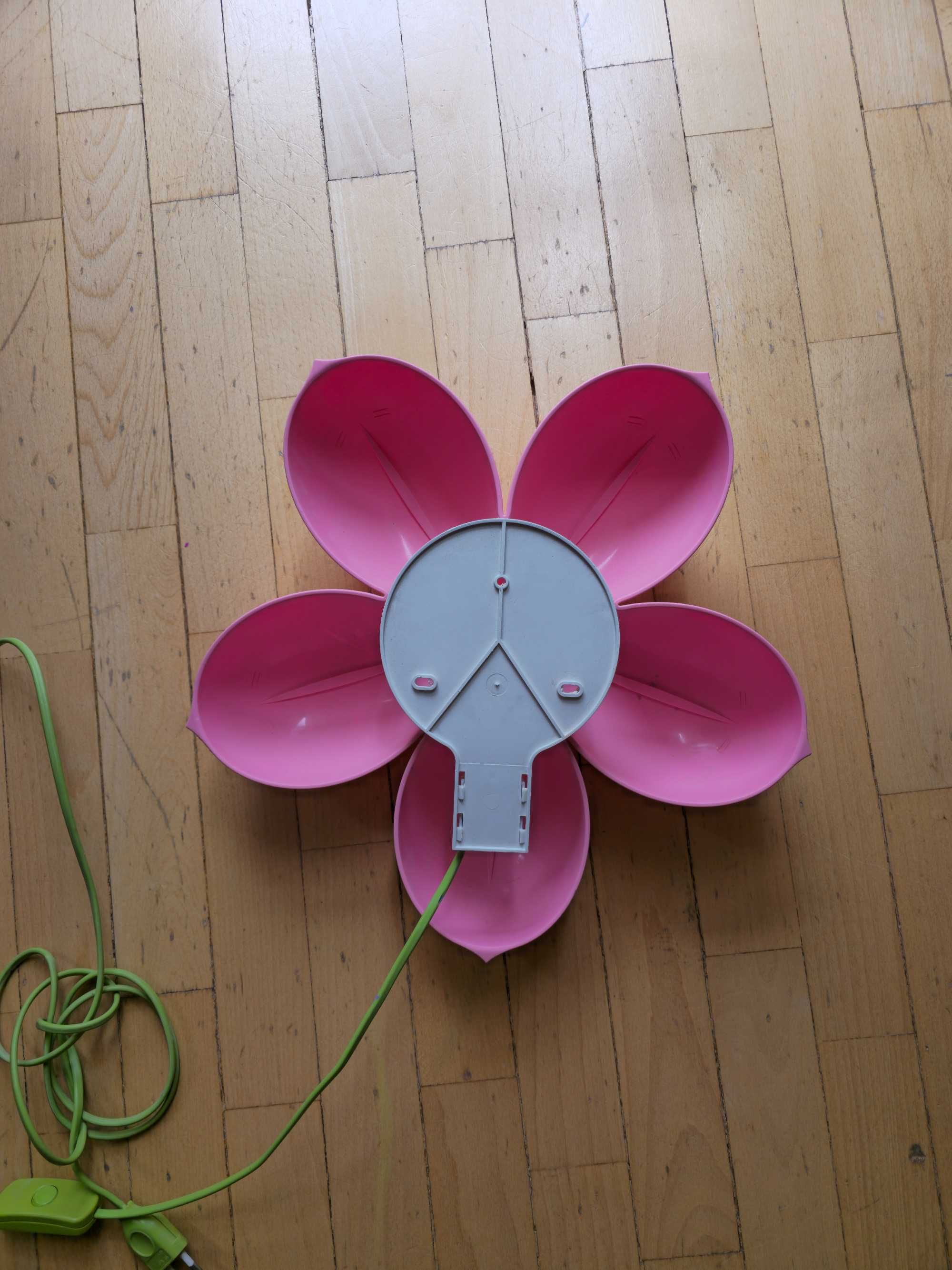 Lampka nocna IKEA różowy kwiatek dla dziecka