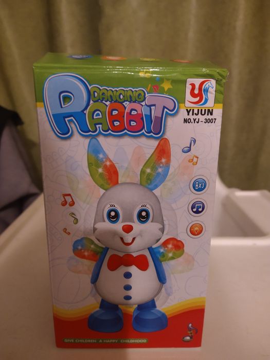 музичний заяць іграшка