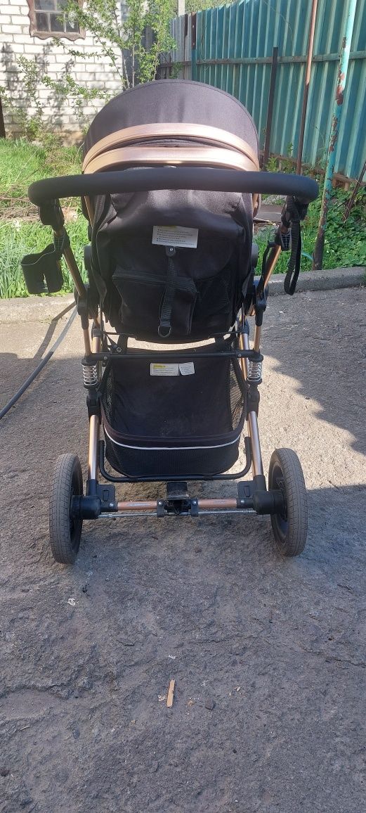 Продам коляску 2 в 1