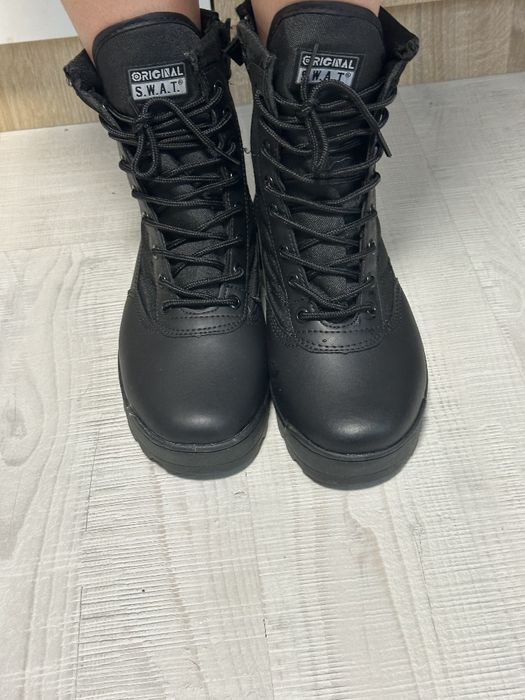 Продам берці жіночі