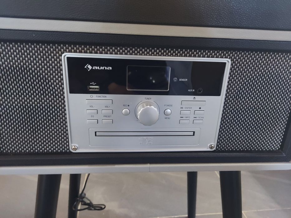 Gramofon w stylu retro na nóżkach szary Auna Mary Ann