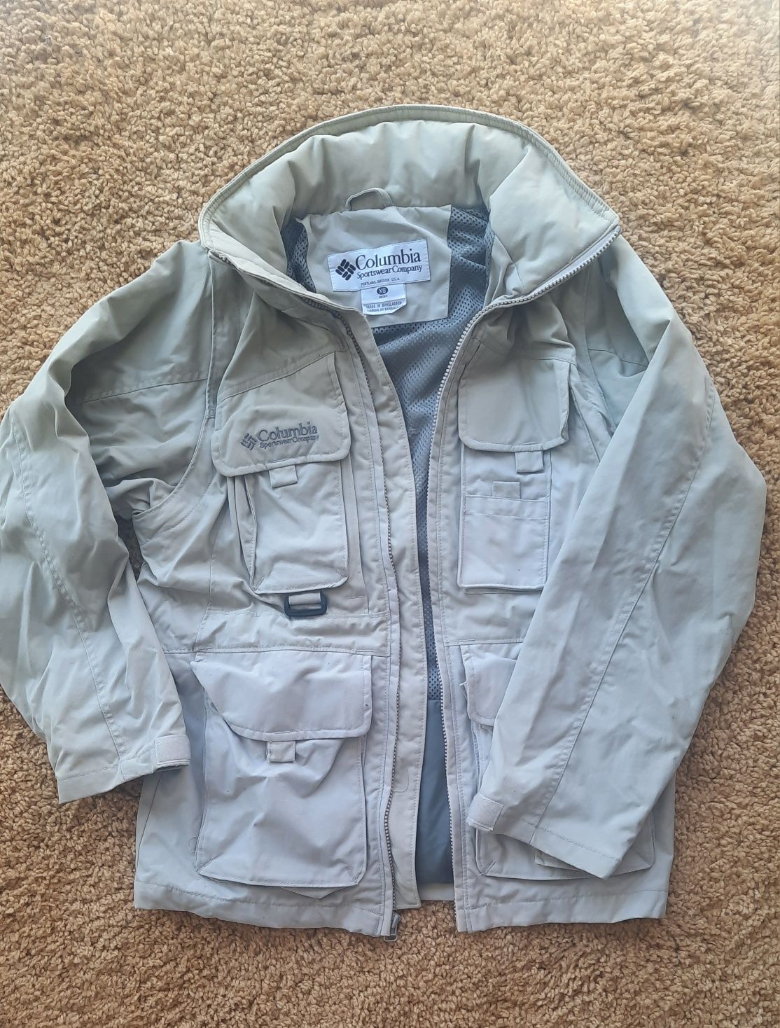 COLUMBIA - Blusão tipo safari Tamanho XS adulto 15€