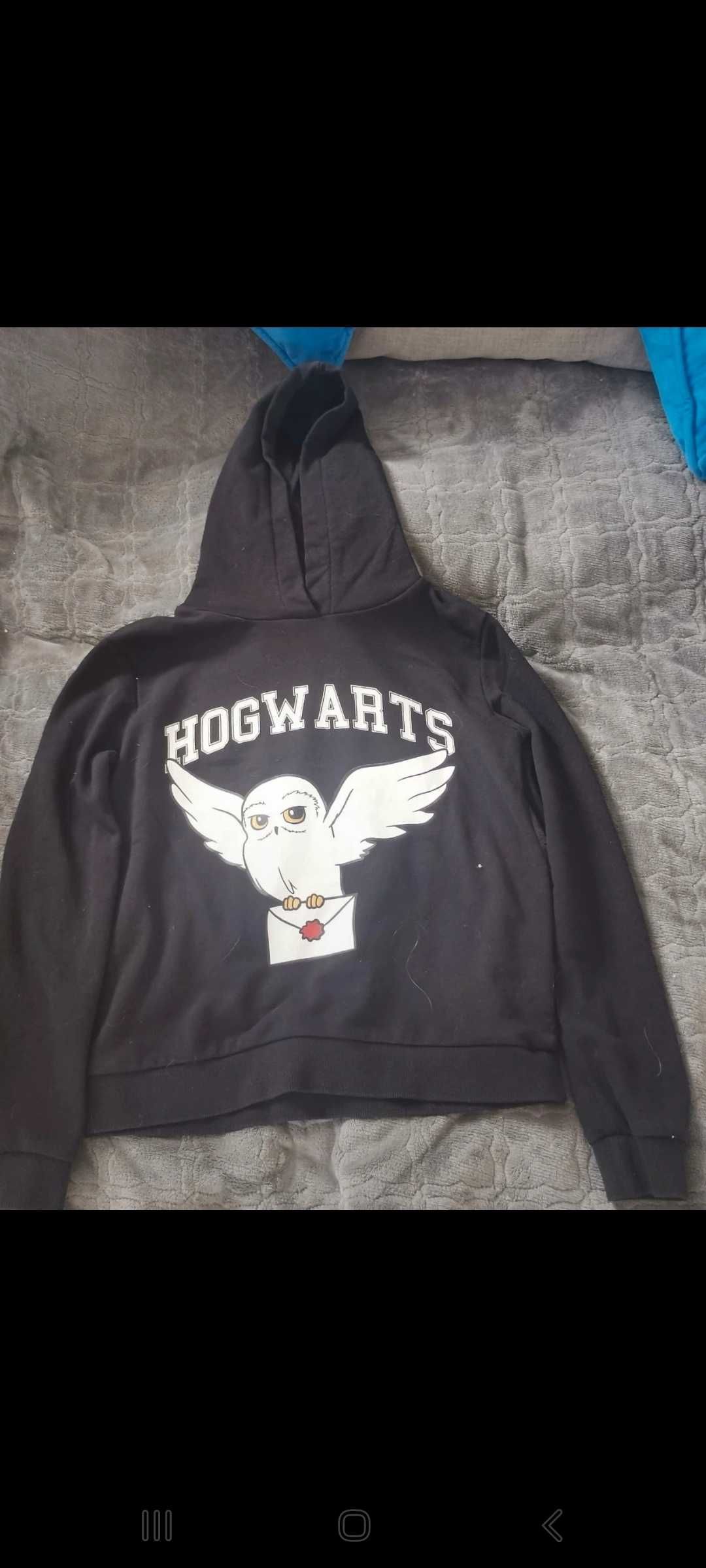Czarna bluza hogwarts