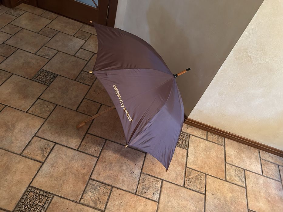 Мужской зонт- трость полуавтомат.