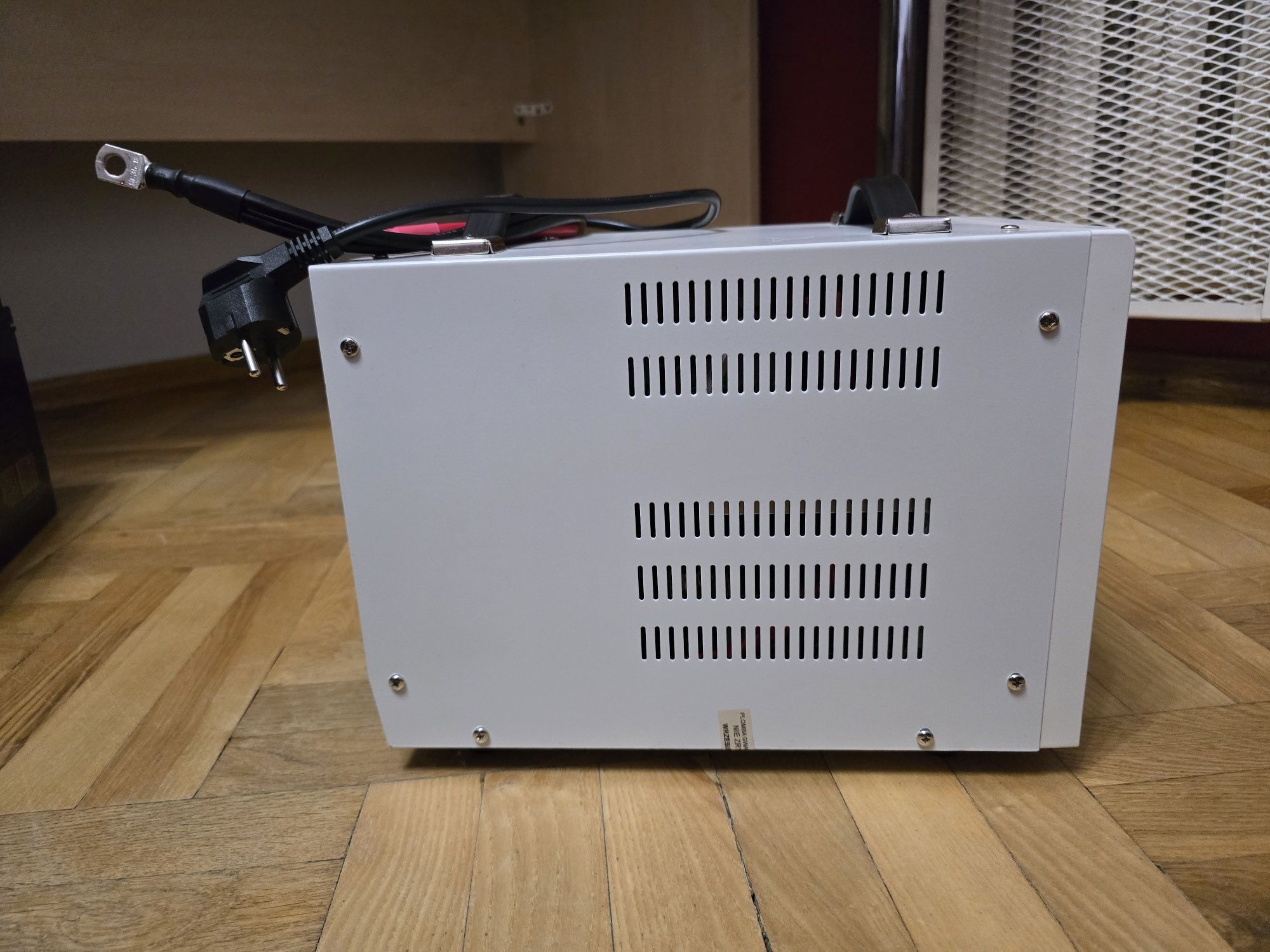 ДЖБ Volt Polska SINUS PRO 2000E + 2.4 kWh АКБ
