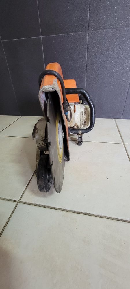 Maquina cortar betao/ferro/perda