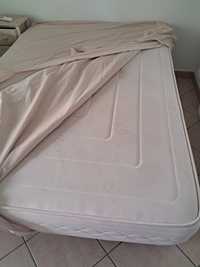 Vendo cama casal 1.35x1.90