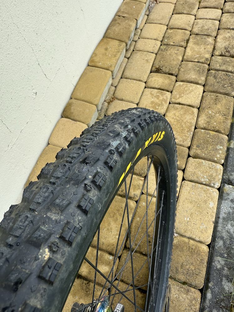 Rower NS Bikes Zircus Dirt 26” | Maxxis | Nowe gripy i pedały