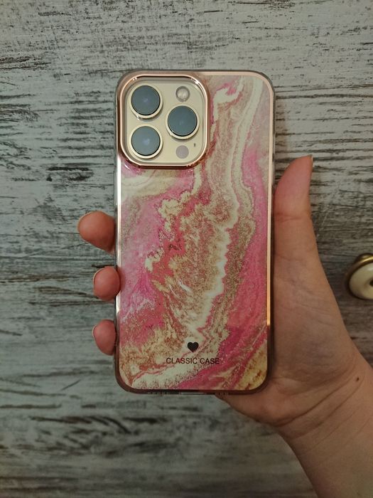 Чехол на iPhone 13 Pro