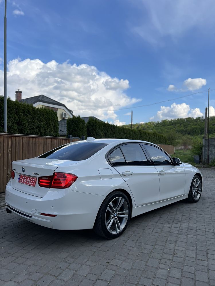 Bmw 328i повний привід