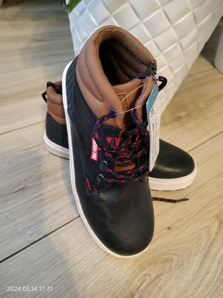 Buty za kostkę, adidasy za kostkę